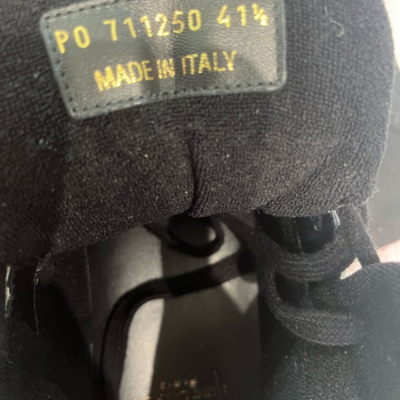 Saint Laurent Black and White High-Top Sneakers - Picture 7 of 7